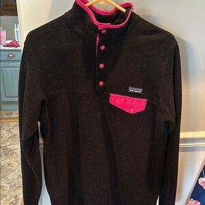 Patagonia Medium Black and Pink Fleece Synchilla Pullover